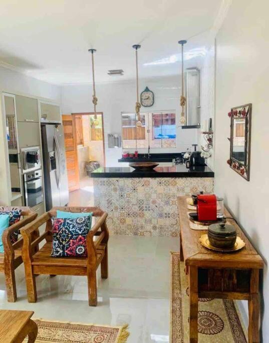 Casa Charmosa Com Piscina Aquecida, Jacuzzi, Ar Villa ปิเรนนอโปลิส ภายนอก รูปภาพ